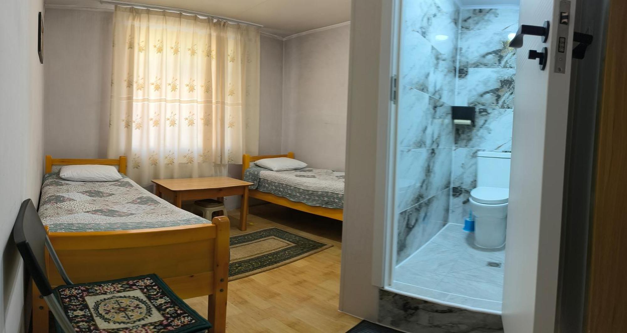 Town Yard Hostel Ulaanbaatar Exterior photo