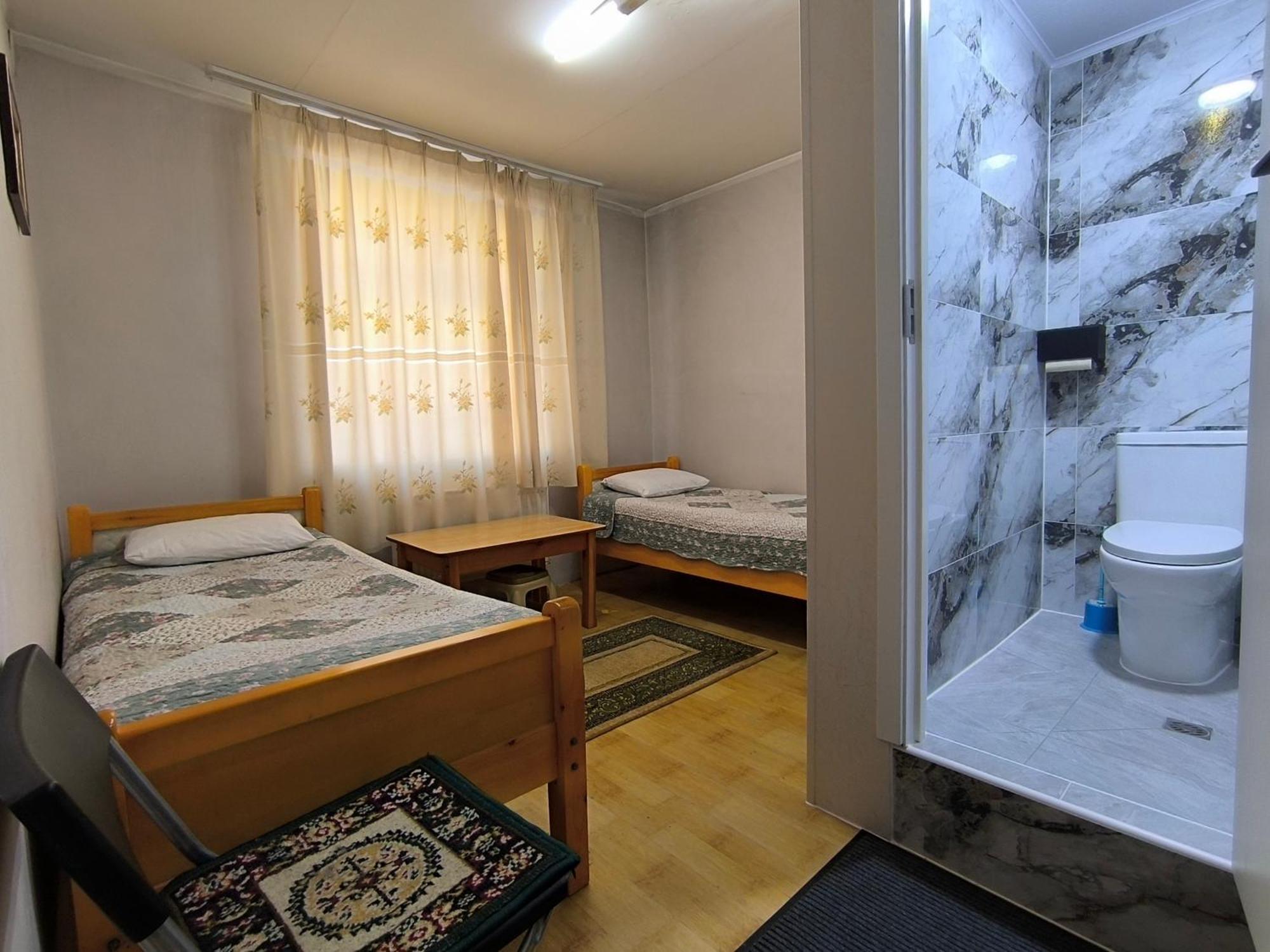 Town Yard Hostel Ulaanbaatar Exterior photo
