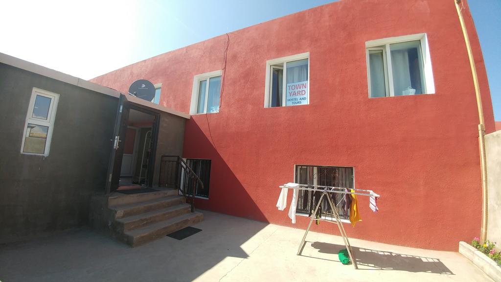 Town Yard Hostel Ulaanbaatar Exterior photo