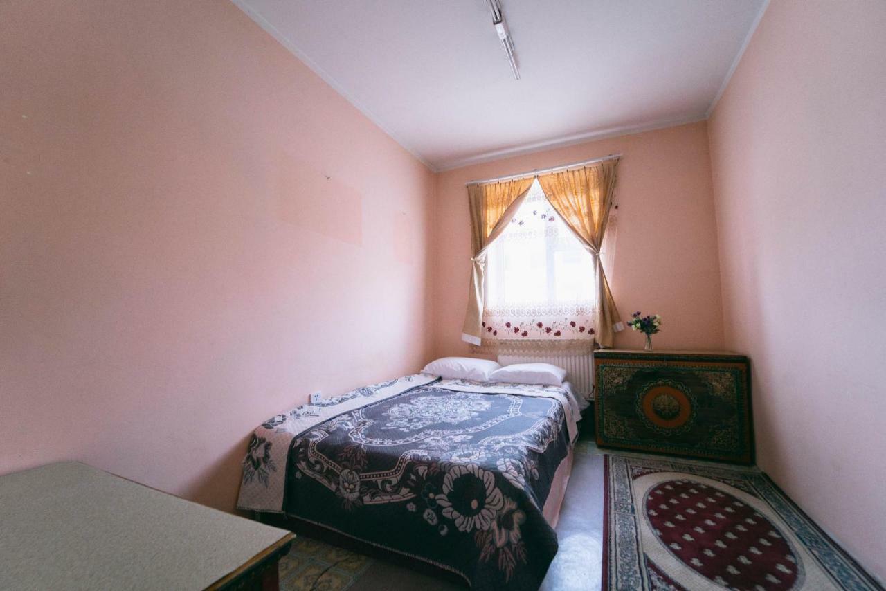 Town Yard Hostel Ulaanbaatar Exterior photo